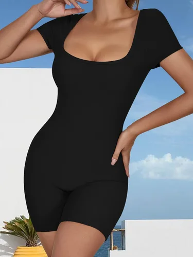 Vista 2 de VUTRU Overol sexy de una pieza con cuello cuadrado para mujer, camiseta sin mangas de manga corta, pantalones cortos entallados, overol deportivo