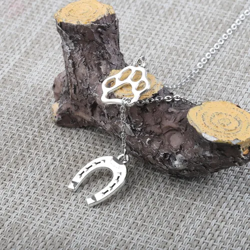 Vista 4 de FAADBUK Regalo para amantes de los perros, joyería de caballo, colgante de herradura, colgante de pata de perro, collar Lariat Y para niña
