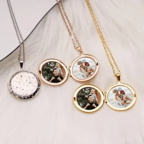 Vista 2 de Mighty Dainty Collar con medallón Collares personalizados para mujer con imagen en el interior Collar de fotos relleno de orooro rosa y plata