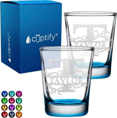 Vista 37 de Cuptify Inicial de cristal con monograma y nombre de 2 onzas, parte inferior negra grabada con texto personalizado para regalos, bodas, cumpleaños