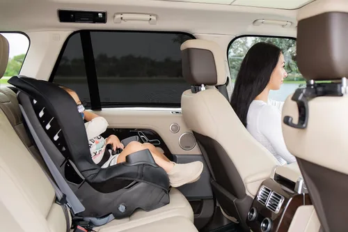 Vista 4 de Autopect Parasol para ventana lateral (paquete de 2) – Bloquea los rayos solares para mantener el interior del coche fresco y cómodo – Parasol