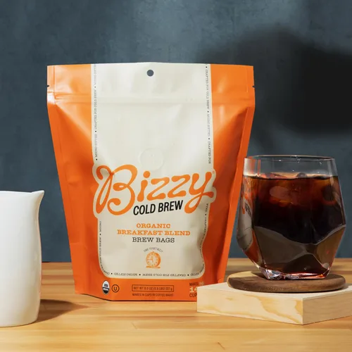 Vista 2 de Bizzy Café orgánico frío Mezcla de desayuno Café molido grueso tostado medio ligero Micro tamizado Grado especial 100% arábica Bolsas