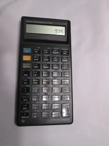 Vista 3 de Texas Instruments Calculadora científica avanzada con pilas TI-68