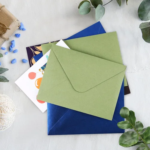 Vista 6 de Granhoolm Paquete de 50 sobres de 5 x 7, sobres de invitación A7 con bandera V de 5.25 x 7.25 pulgadas para tarjetas de 5 x 7, ideal para Verde