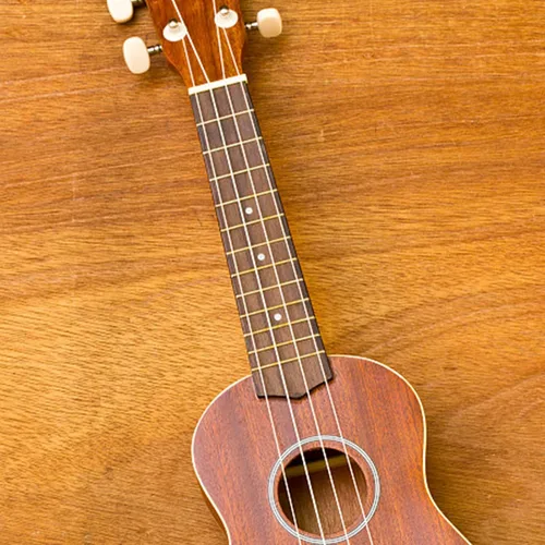 Vista 5 de Dnyta Diapasón de ukelele de 8.5 pulgadas de largo, color marrón palisandro con 15 trastes, piezas de repuesto para concierto, ideal para ukelele