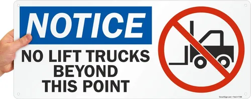 Vista 6 de SmartSign Letrero "Aviso - No Lift Trucks Beyond This Point" Aluminio de 10 x 24 pulgadas