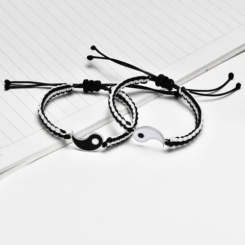 Vista 4 de MEALGUET Juego de 2 pulseras Yin Yang para parejas y mejores amigos, hechas a mano, trenzadas, de macramé, pulsera Yin y Yang para 2 mejores amigos