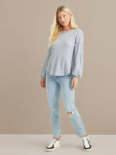 Vista 6 de ALTAR'D STATE Jeans de talle alto para mujer, mezclilla rasgada con cierre de botón, azul y negro