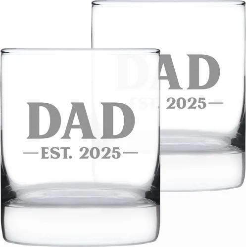 Vista 18 de Dad Est 20XX personalizado – Nuevo padre whisky rocas regalo de cristal para padres primerizos – Gafas personalizadas atrevidas de 10.25 onzas