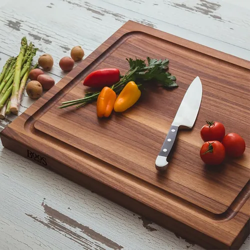Vista 8 de John Boos BBQ Series Tabla de cortar rectangular de madera de nogal de 17 x 21 pulgadas - 1.5 pulgadas de grosor, bloque de carnicero reversible
