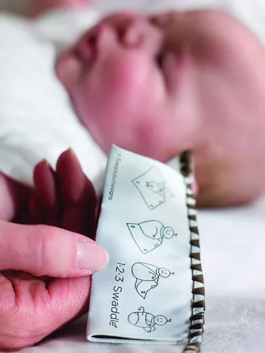 Vista 4 de SwaddleDesigns Manta de recepción grande, manta para bebés, niños y niñas, franela de algodón más suave de Estados Unidos, el mejor regalo de ducha