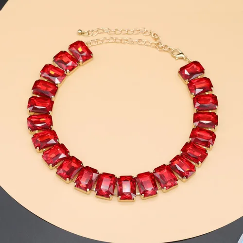 Vista 2 de Gargantilla de cristal con diamantes de imitación para mujer, pieza de declaración de esmeralda, collar de cadena dorada con cuello de cristal
