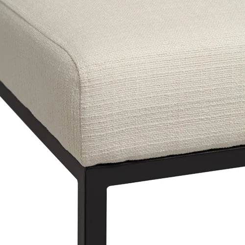 Vista 5 de 55 Downing Street Silla de comedor Myles de tela blanca y metal negro