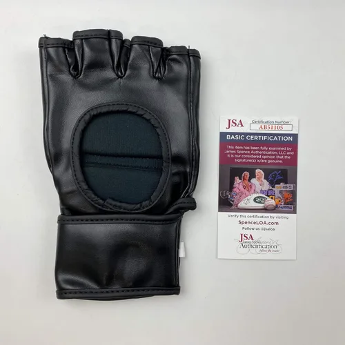 Vista 2 de Guante de lucha negro de Amanda Nunes UFC MMA con autógrafo y firmado JSA COA Auto