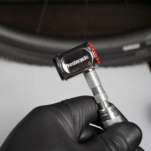 Vista 9 de Prestacycle Pro Presta Head - Cabezal de bomba de neumático de bicicleta con bloqueo automático para válvulas sin cámara y Presta, diseño de acero