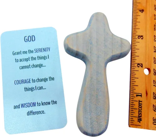 Vista 2 de Westmon Works Serenity Prayer - Cruz de mano pintada a mano de madera cómoda con juego de tarjetas sagradas