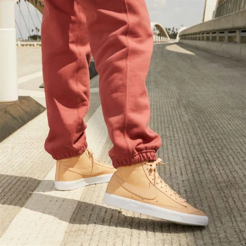 Vista 3 de Nike Blazer Mid 77 - Tenis para mujer