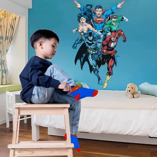 Vista 5 de DC Comics Calcetines para niños, paquete de 10 calcetines para niños, calcetines para niños pequeños con The Batman, Superman, Wonder Woman y Flash