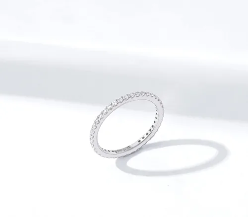 Vista 4 de Tienda Essentials Platinum or Gold Plated Sterling Silver All-Around Band Ring set with Round Infinite Elements Cubic Zirconia