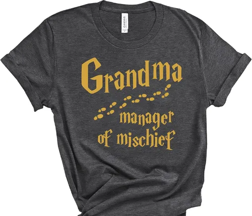 Vista 2 de Grandma Manager of Mischief Shirt Funny Grandma Graphic Tee Sweatshirt Hoodie for Women Magical Top Cute Humor Tee for Mothers and Grandmothers