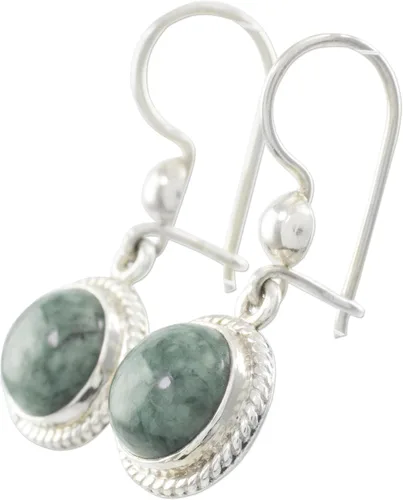 Vista 2 de NOVICA Pendientes colgantes artesanales hechos a mano de jade verde medio guatemalteco de plata de ley 925 'manzana verde', Plata de ley Piedra, No
