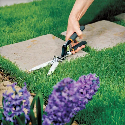 Vista 2 de Fiskars Brands 78206935 Power Lever tijeras para césped, 1