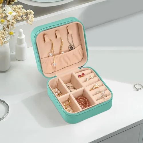 Vista 6 de Caja de joyería de viaje personalizada de flores verdes de piel sintética portátil personalizable organizador de viaje pequeño joyero para anillos