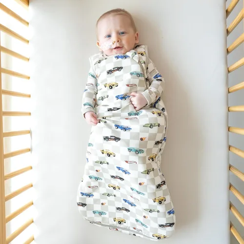 Vista 2 de KYTE BABY - Bolsa de dormir estampada para niños pequeños de 0 a 36 meses, 2.5 TOG, hecho de material de rayón de bambú suave Rápido y feroz