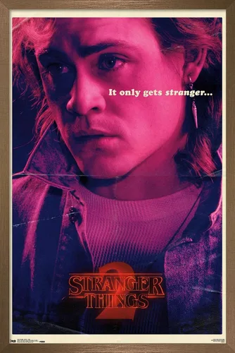 Vista 16 de Trends International Netflix Stranger Things: Season 2 - Póster de Billy Wall, 14.725 x 22.375 pulgadas, versión enmarcada de madera de granero