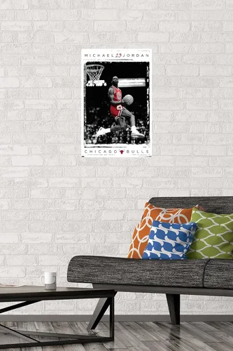 Vista 2 de Trends International Michael Jordan - Póster de pared Dunk 14725 x 22375 pulgadas versión premium sin marco