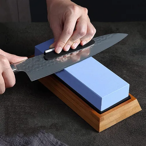 Vista 3 de Piedra japonesa para afilar cuchillos con alfombrilla de goma antideslizante para afilar cuchillos de cocina, piedra de afilar fina pulido espejo