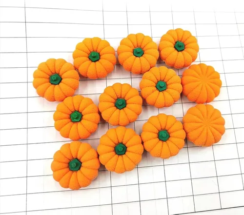 Vista 4 de 18 borradores de calabaza de Halloween a granel, mini borradores de otoño 3D, divertidos borradores de bolsas de regalo, regalo gratificante
