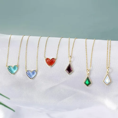 Vista 3 de Collar con colgante de piedra natal para mujer, amatista, esmeralda, aguamarina azul, zafiro, ópalo, collar de cristal de corazón rojo