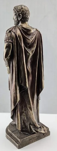 Vista 3 de Veronese Design Estatua terminada de bronce del emperador romano Adriano