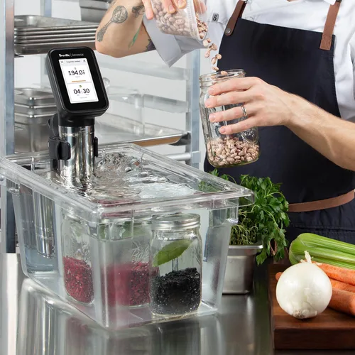 Vista 3 de Breville Commercial CSV700PSS HydroPro Sous Vide, acero inoxidable pulido Circulador de inmersión de precisión de grado comercial con guía