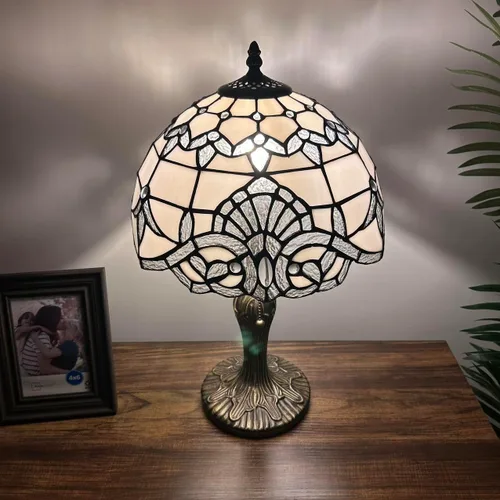 Vista 3 de Lámpara de mesa de vidrieras blancas estilo barroco bombilla LED incluida para dormitorio sala de estar 12 pulgadas de ancho x 12 pulgadas