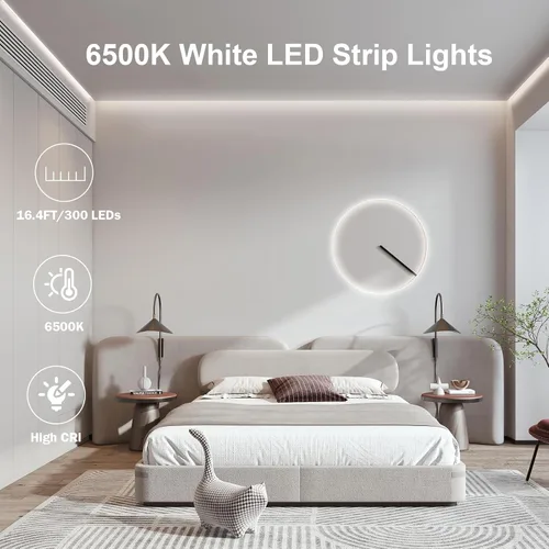 Vista 2 de Tira de luces LED blancas, tira de luz regulable mejorada de 16.4 pies con control remoto de luz blanca brillante de 6500 K, 300 luces LED flexibles