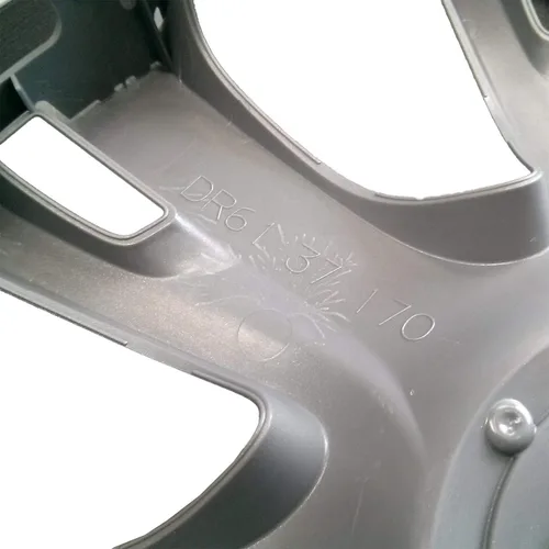 Vista 3 de Tapa de rueda original Mazda DR61-37-170