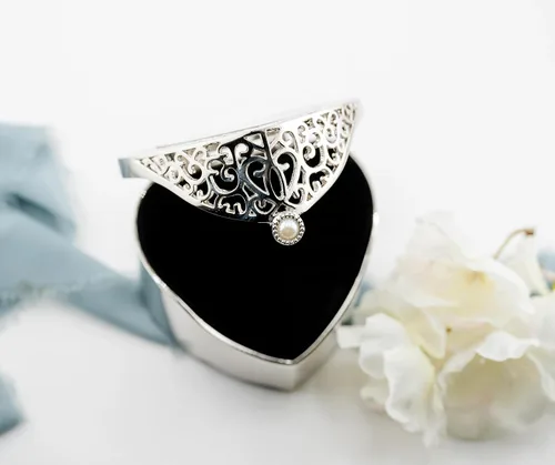 Vista 2 de Cherished Moments - Joyero personalizado con forma de corazón de filigrana Plata-Bautismo