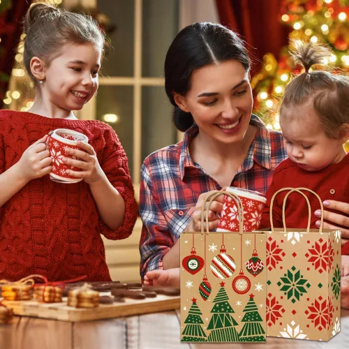 Vista 7 de Vellibring 24 piezas de bolsas de regalo de Navidad Kraft, bolsas de papel de Navidad con asa, bolsas de papel de Navidad con estampados navideños