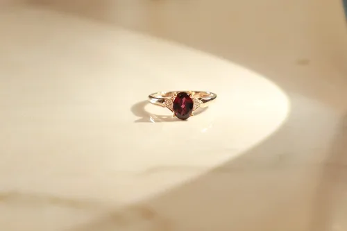 Vista 5 de Gin & Grace Anillo de diamantes de granate natural rosa púrpura de 10 quilates (I1) con joyería de trabajo diario para mujeres, regalos para ella