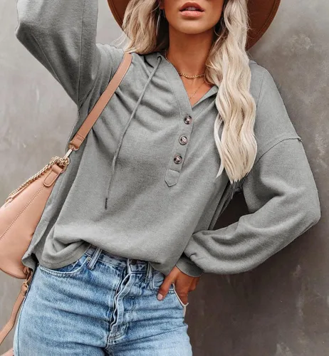 Vista 2 de REVETRO Camisas Henley de manga larga con cuello en V para mujer, sudaderas con capucha y cordón