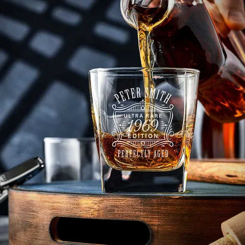 Vista 7 de Juego de decantador de whisky personalizado y vasos de whisky en caja hecha a mano