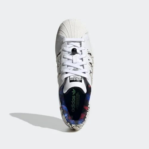 Vista 2 de adidas Superstar - Tenis para mujer