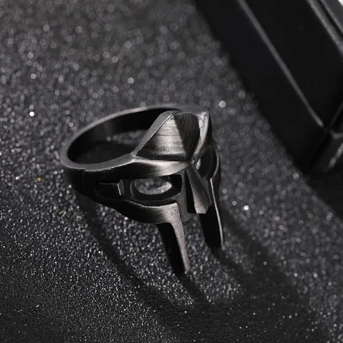 Vista 4 de DOOM - Anillo de máscara para hombre, estilo gladiador, anillo de acero inoxidable de titanio negro, Acero inoxidable Titanio Acero inoxidable