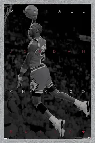 Vista 15 de Trends International Michael Jordan - Póster de pared en blanco y negro, 14.725 x 22.375 pulgadas, versión enmarcada de madera de granero