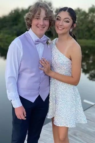 Vista 7 de Hjindpr Vestidos de lentejuelas de un hombro para adolescentes, vestido corto de graduación 2024, vestido formal acampanado brillante con bolsillos