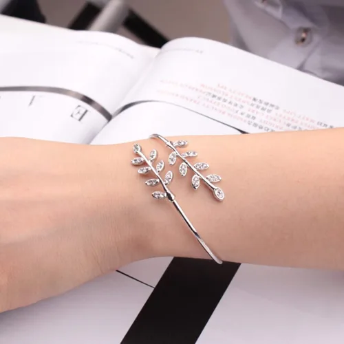 Vista 7 de Pulseras de pulsera para mujer diseño de hoja con incrustaciones de diamantes de imitación de moda
