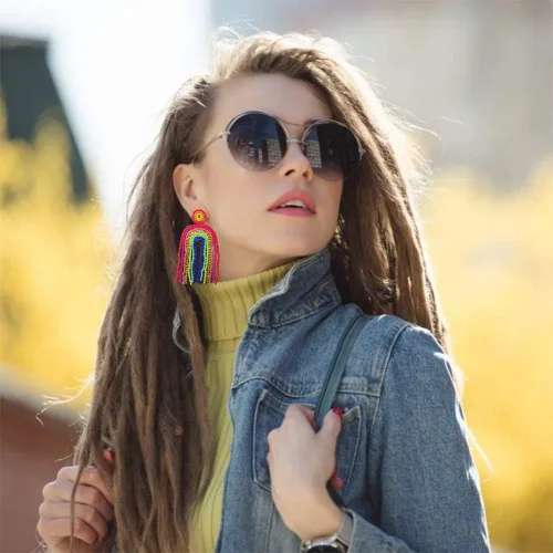 Vista 3 de Aretes colgantes con cuentas de arcoíris y borlas, regalo para mujer