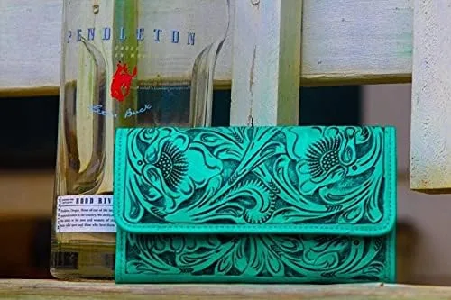 Vista 4 de Cartera hecha a mano para mujer. Herramientas ricas y profundas.